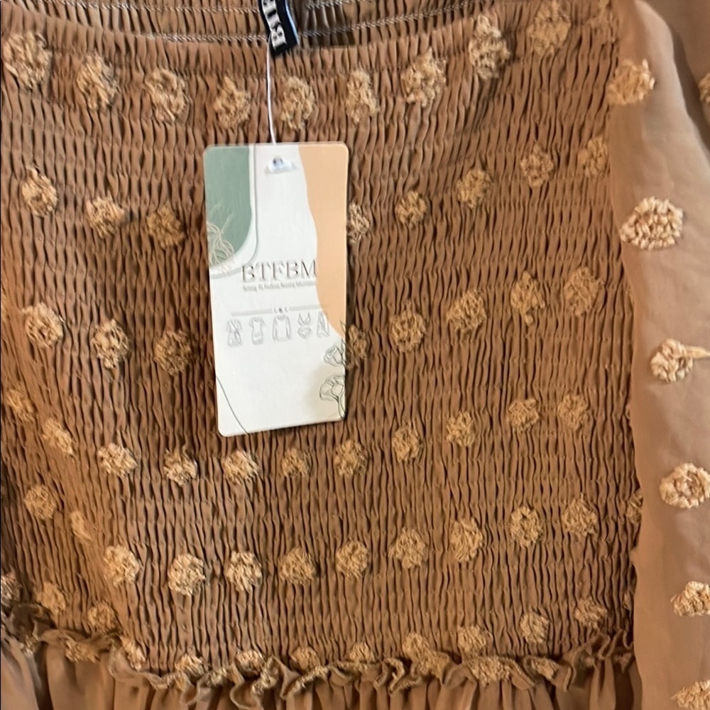 Elegant Long Sleeve Smocked Dress in Brown - Picture 6 of 11
